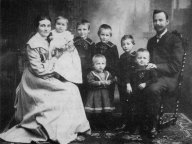 Rektor Thomsen mit Famile (1905)