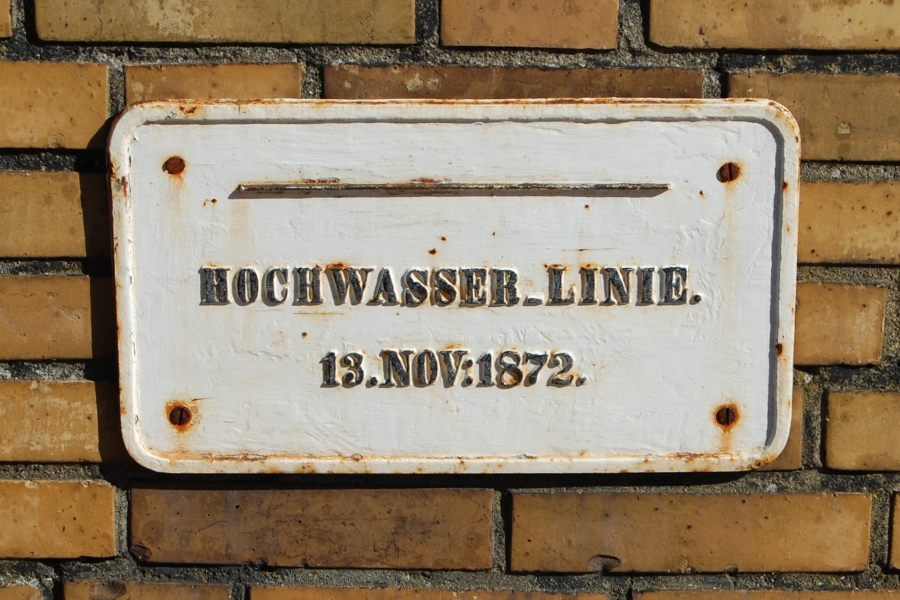 Maasholm - Hochwassermarke 1872 - Foto: Ulli Erichsen (2012)