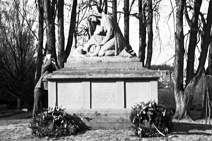 Kappeln - Friedhof - Denkmal (1969)