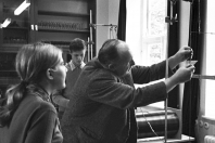 Klaus-Harms-Schule - Physikunterricht - Foto: Manfred Rakoschek (1968)